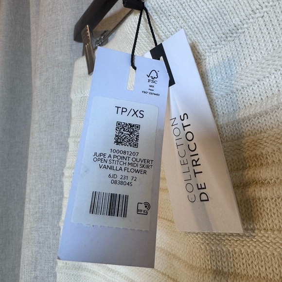 Dynamite Cream Textured Knit Midi Skirt - Picture 9 of 13